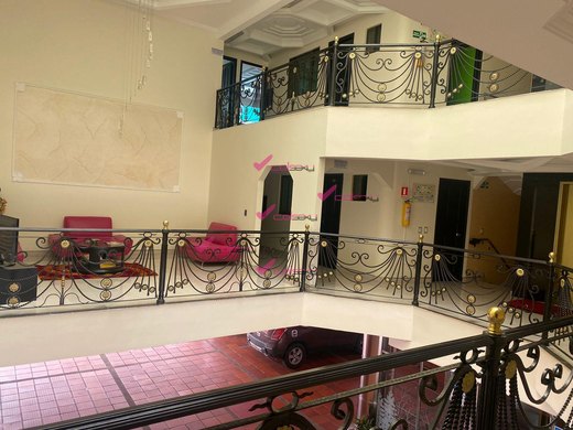 Salón y zona social del espacio privado